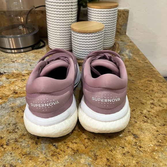 Adidas Supernova size 8.5 - Picture 3 of 9